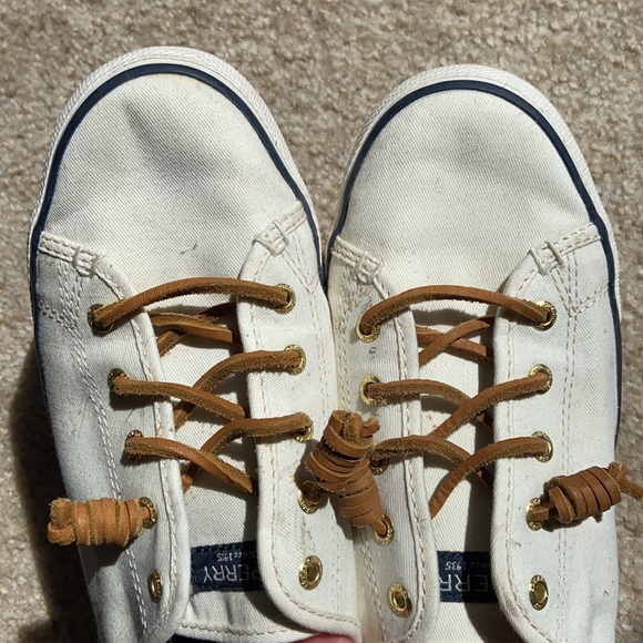 Sperry - Picture 3 of 4